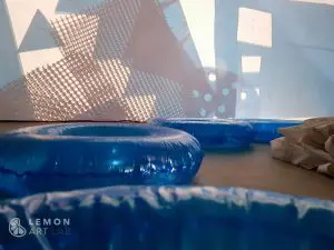 Escenografía de juego azul