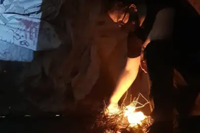instalacion artistica con efecto fuego