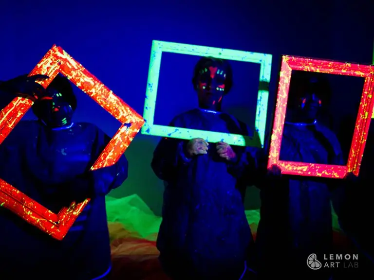 Action Painting Glow_ ©Art Stories113
